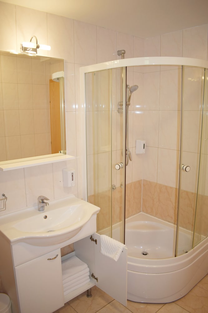Matilde Beach Resort 48/50