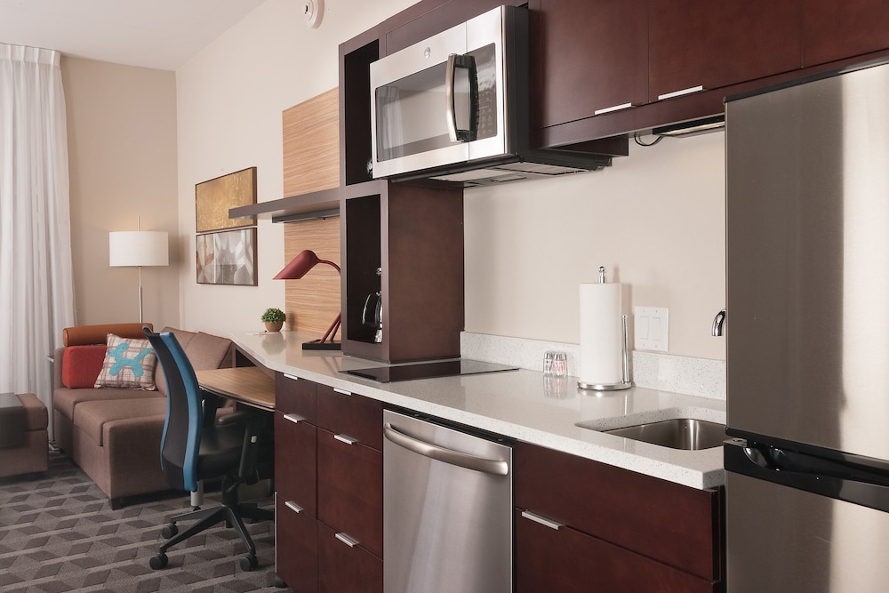 TownePlace Suites Detroit Belleville 50/50