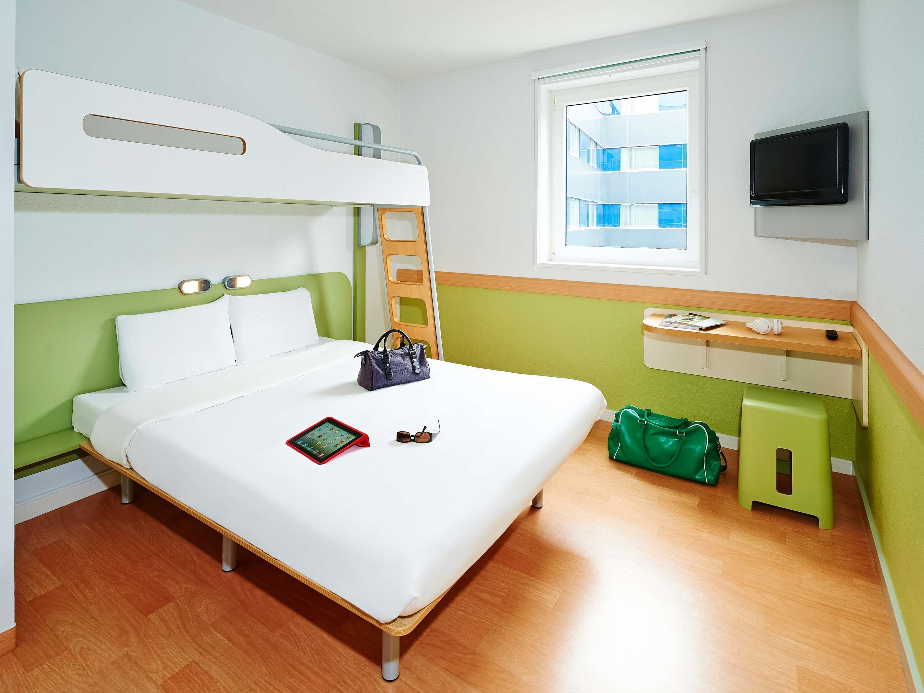 TOP, BUNK BED, ACCESSIBLE