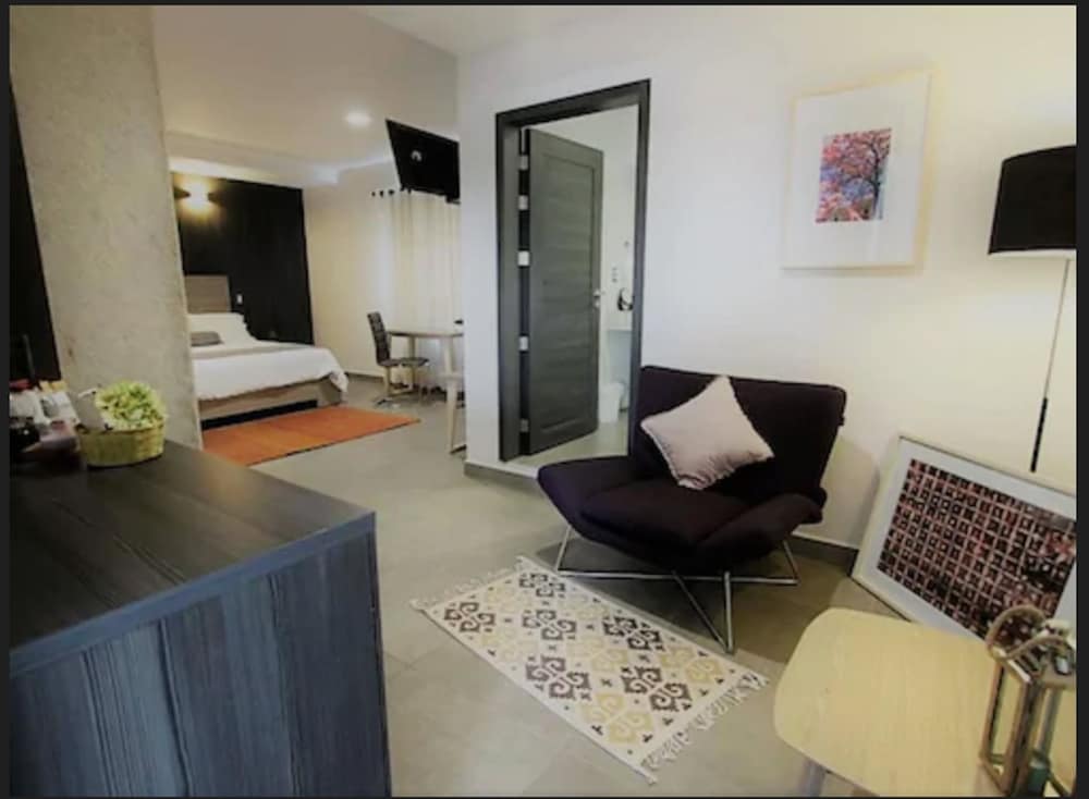 Maria Ines Hotel Suite 40/59