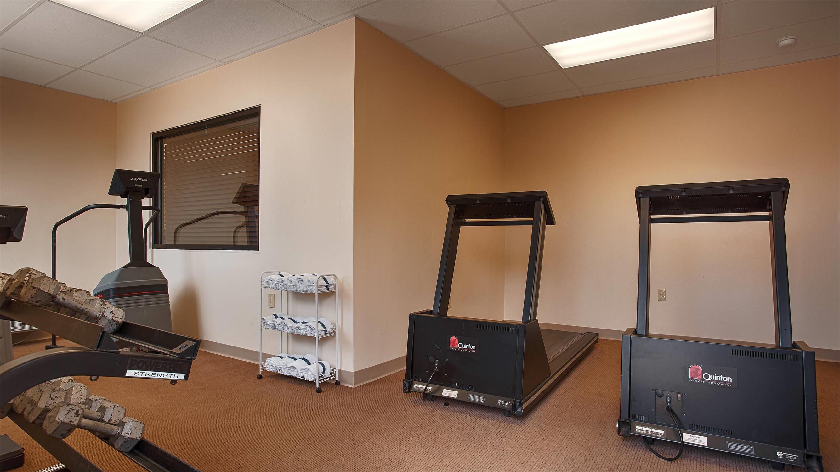 Quality Inn & Suites Williamsport 18/28