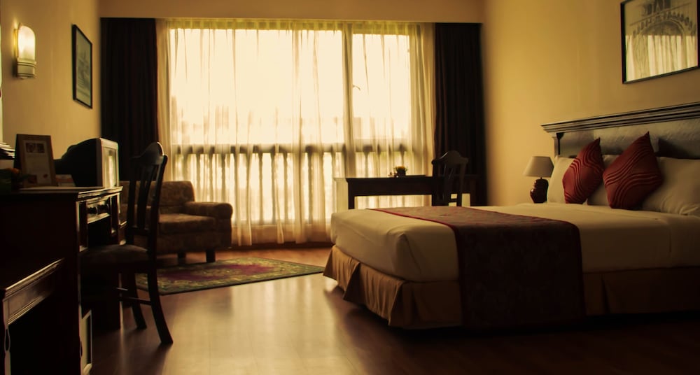 Pokhara Grande 35/80
