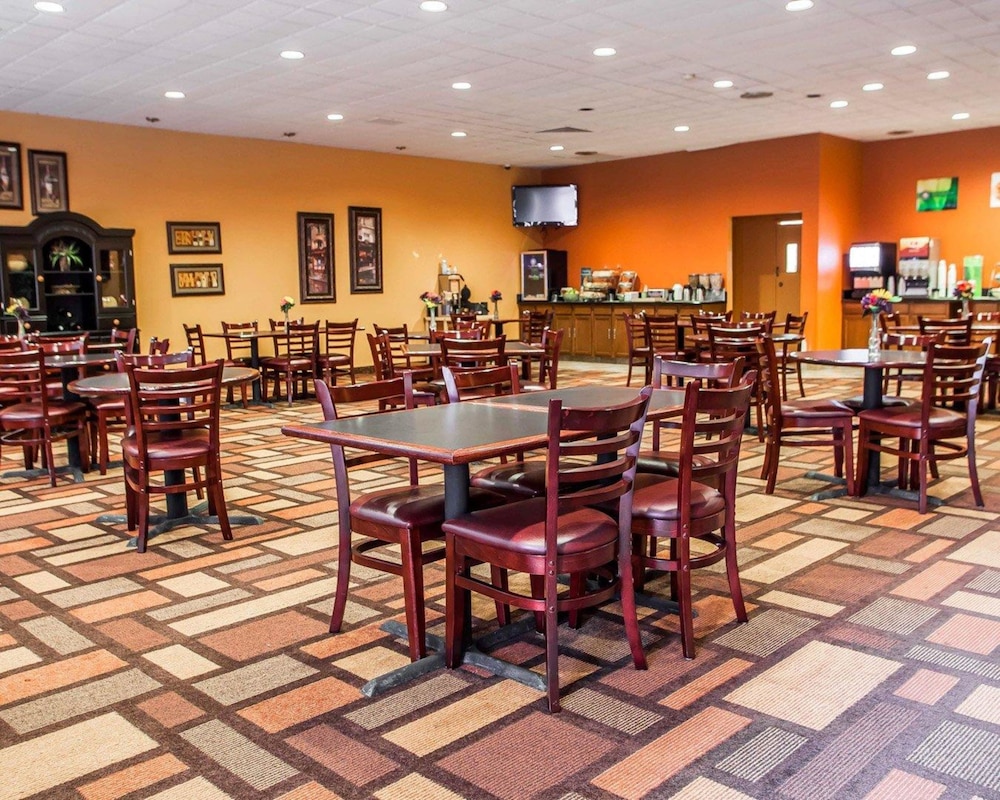 Quality Inn Fort Dodge 34/59