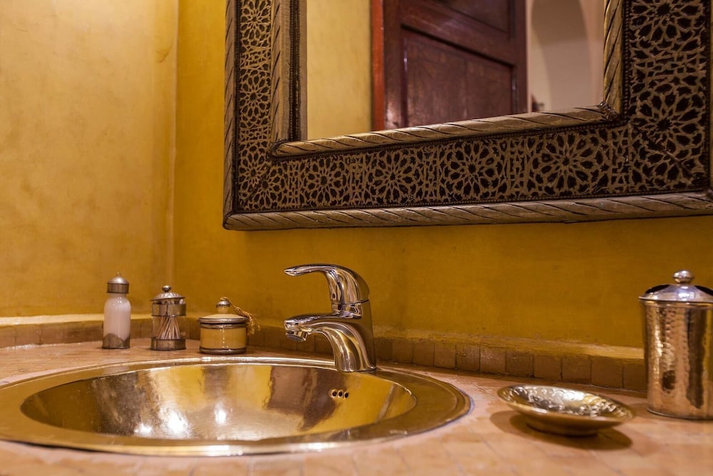 Riad Alaka 48/50