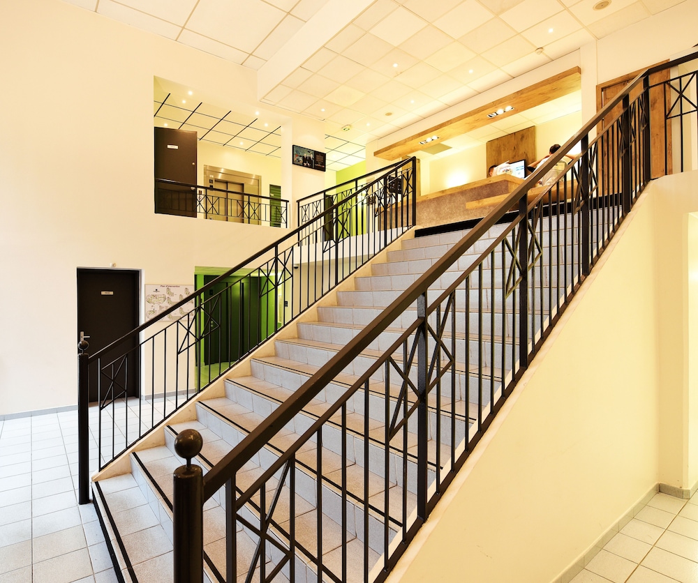 Ibis Budget Nice Aeroport Promenade Des Anglais 36/56