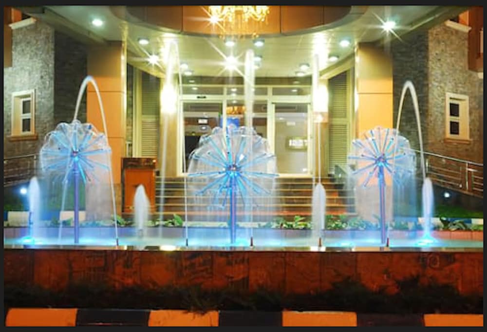 Ibeto Hotels 4/46
