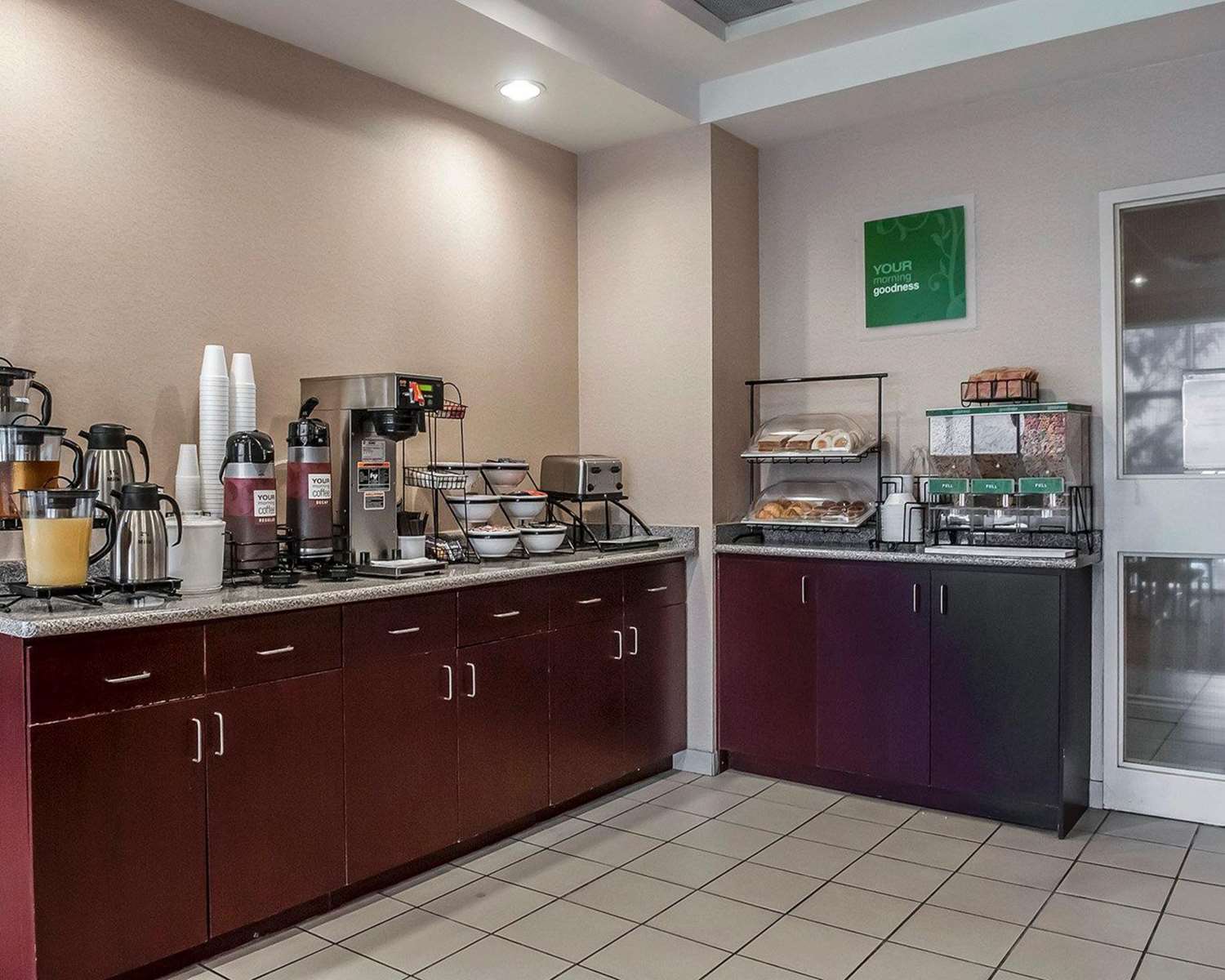 Comfort Inn Mississauga 30/45