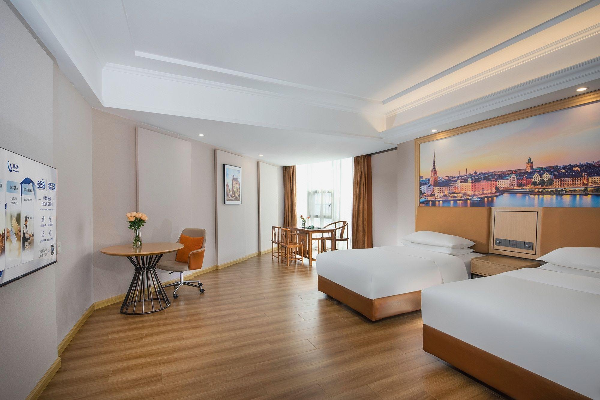 Vienna Int Hotel Shenzhen Songgang Wanzhao Square 30/50