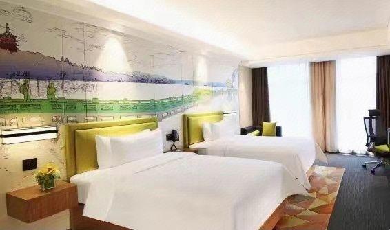 Superior, Twin Beds