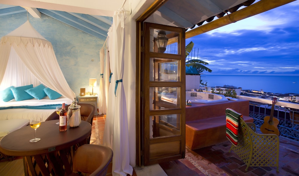 Luna Líquida Hotel Boutique 30/50