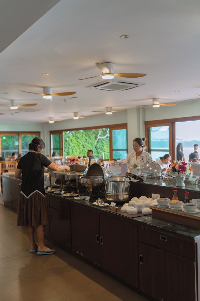 Siam Triangle Hotel 52/61