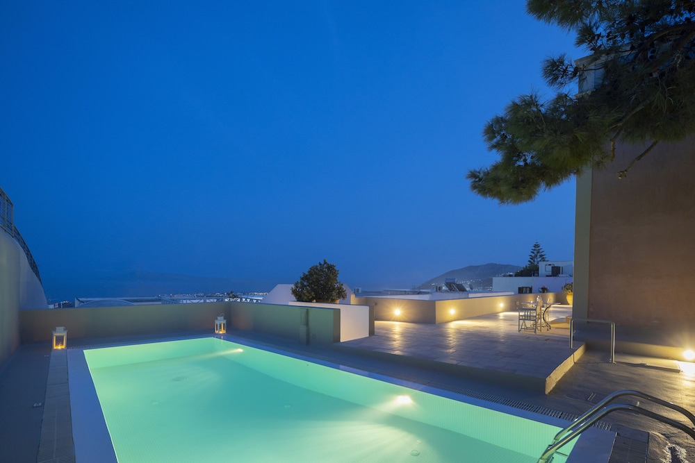 Aria Lito Mansion 64/68