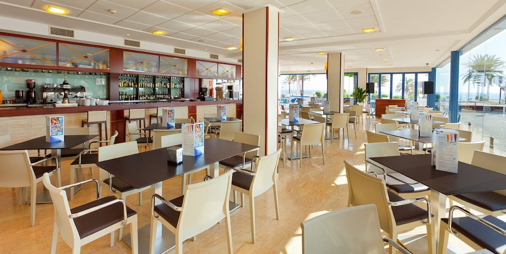 RH Riviera - Adults Only 15/34