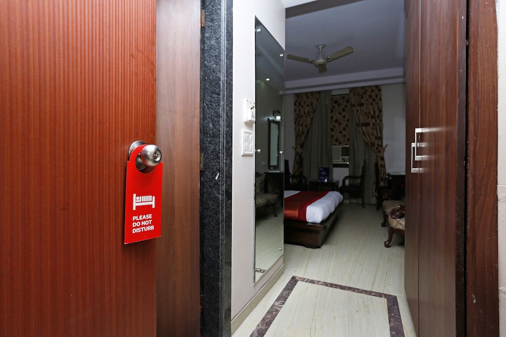 Oyo Rooms 760 Karol Bagh Metro Station 48/50