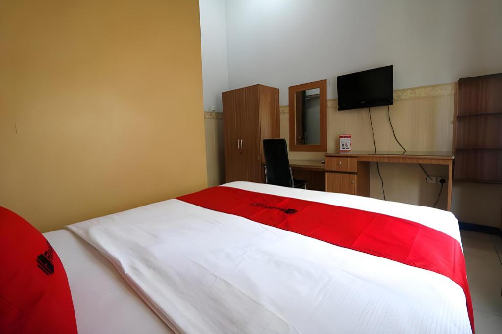 Reddoorz Plus Near Undip Tembalang 26/47