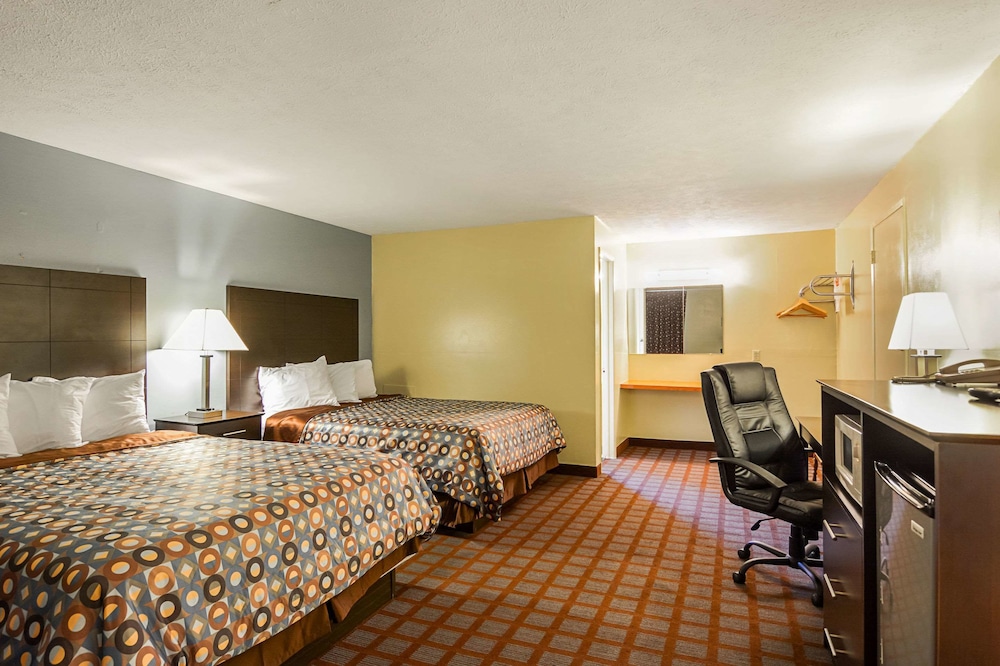 Econo Lodge Woodstock Shenandoah Valley I 81 6/30