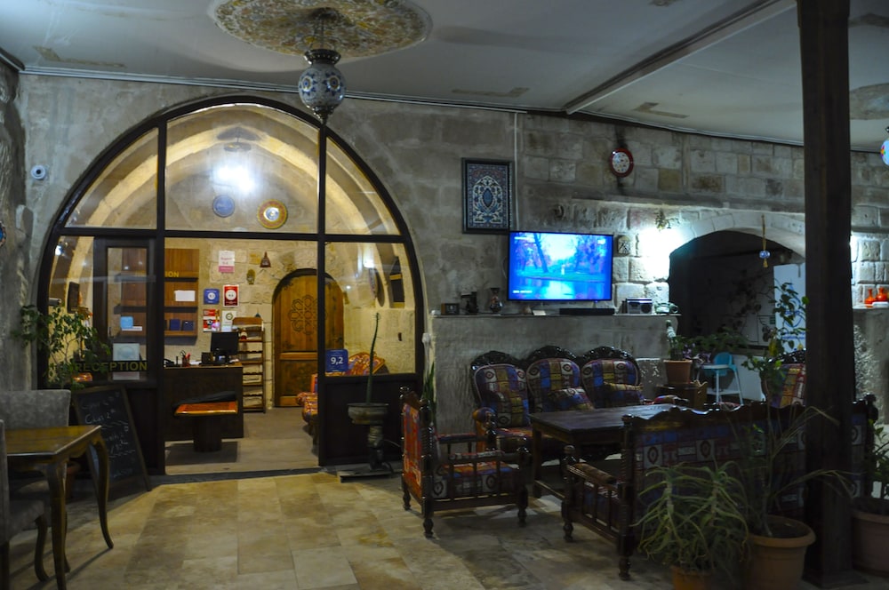 Miracle Cave Hotel 32/50