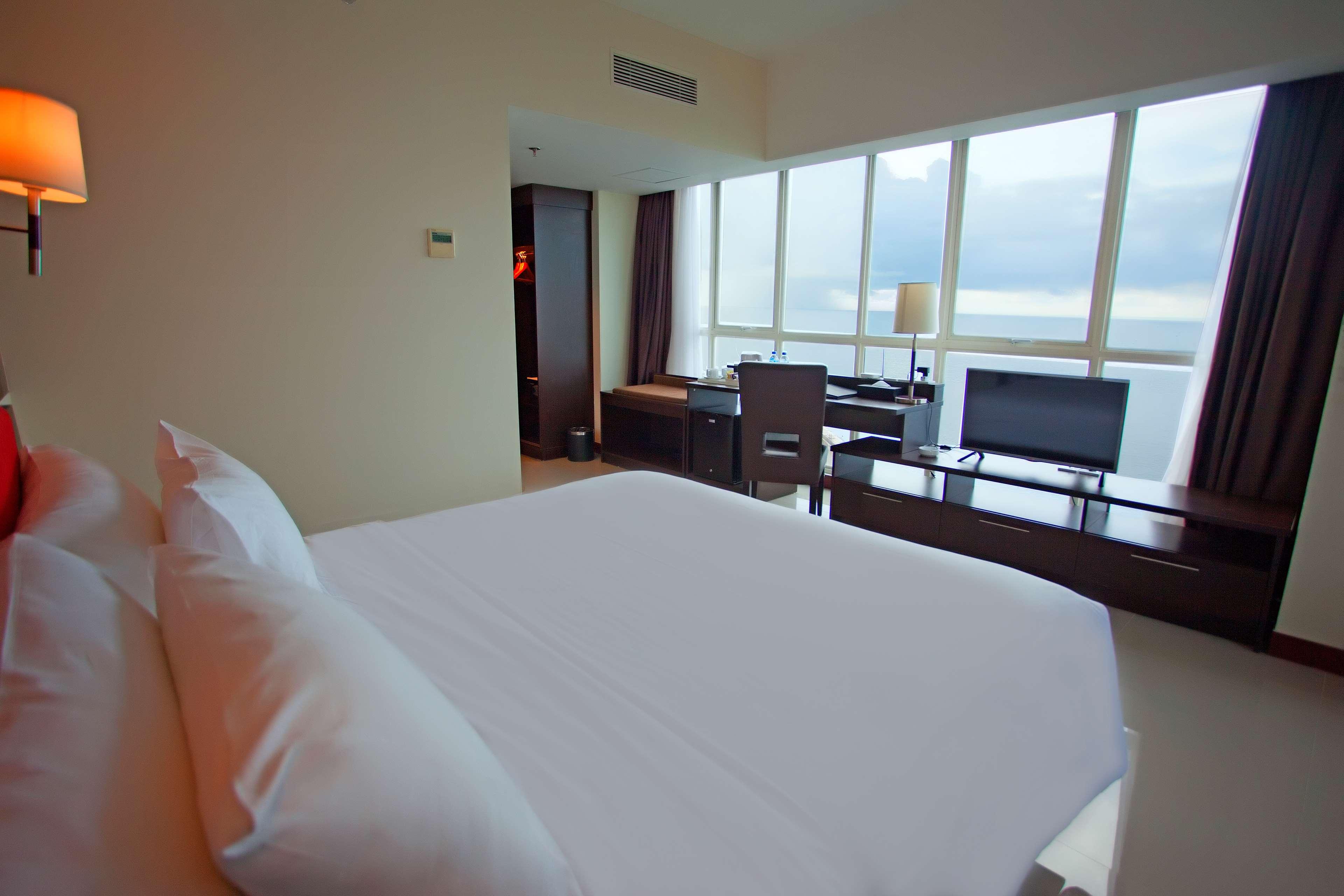 Deluxe, Double Bed, Sea View