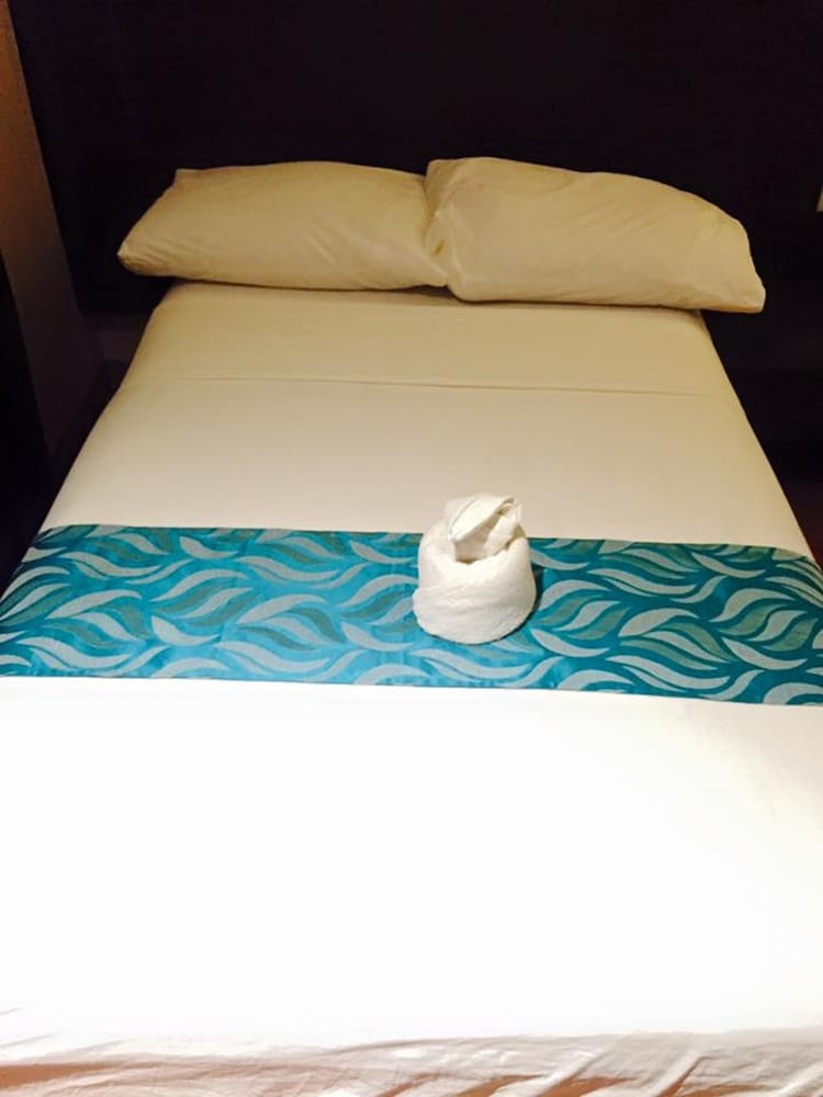 Basic Rooms Hotel 18/21