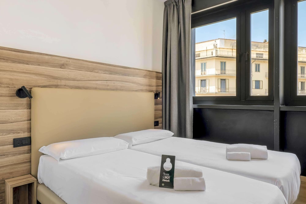 Standard, Twin Beds