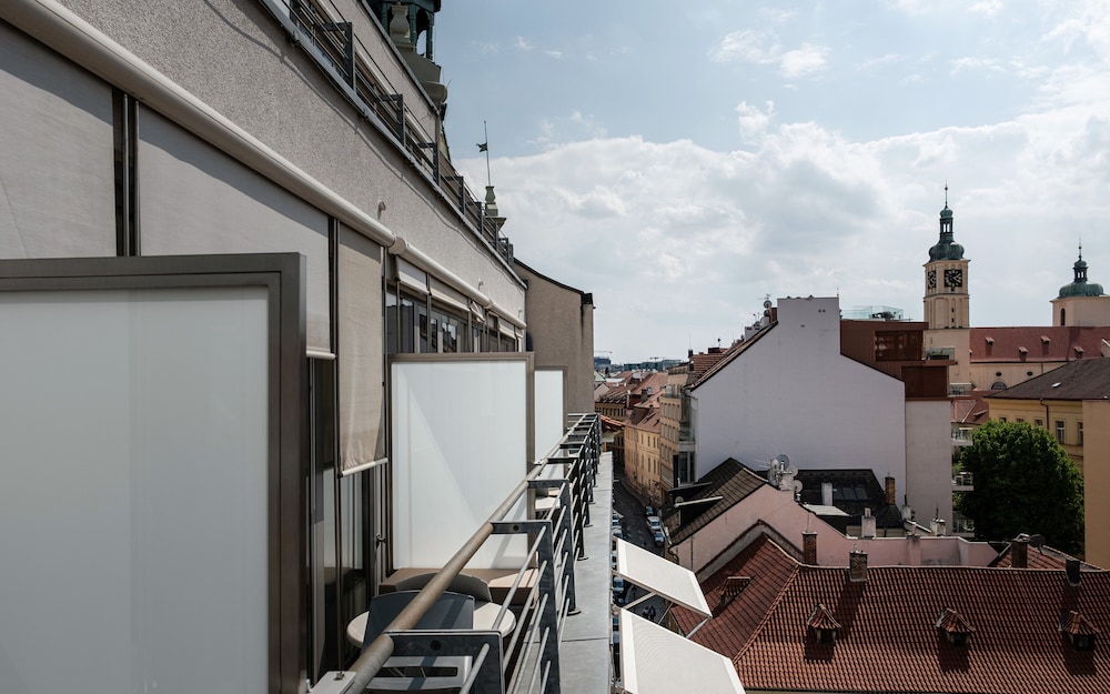 Hotel Josef 49/59