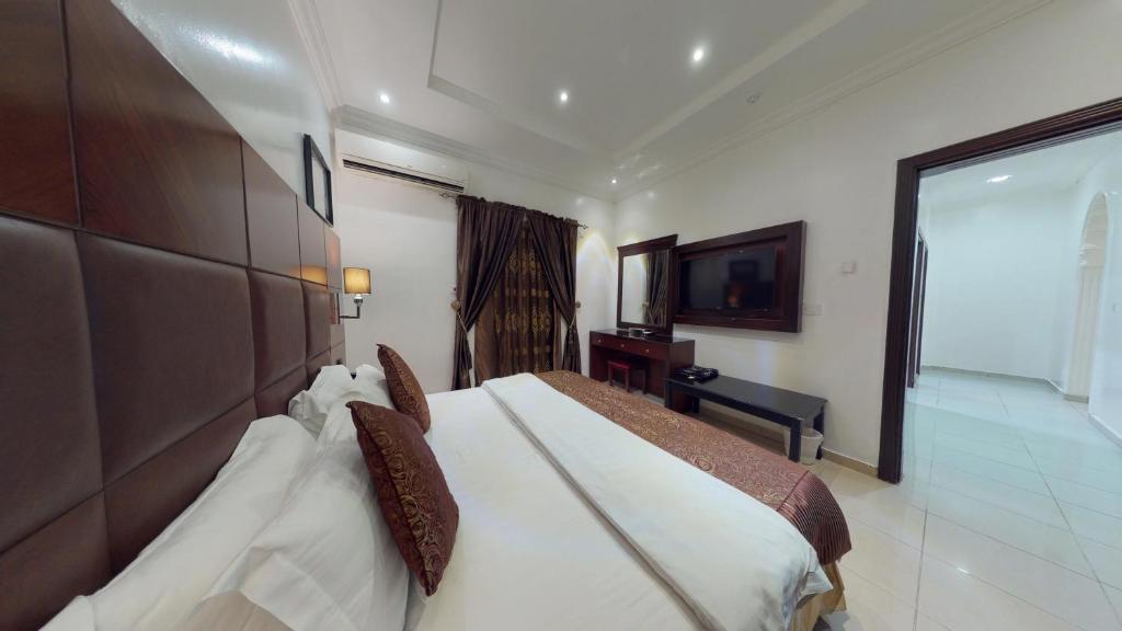 هابي بيتش البساتين(Shati Albasateen Serviced Apartments) 11/25