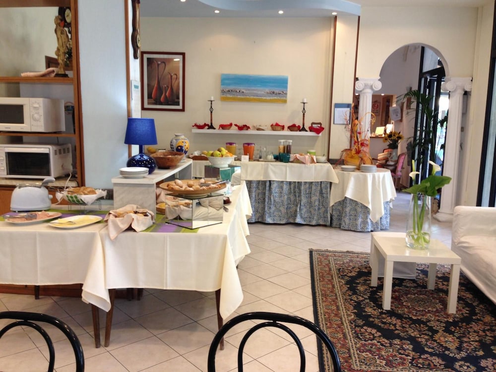 Villa Giovanna Hotel 32/40