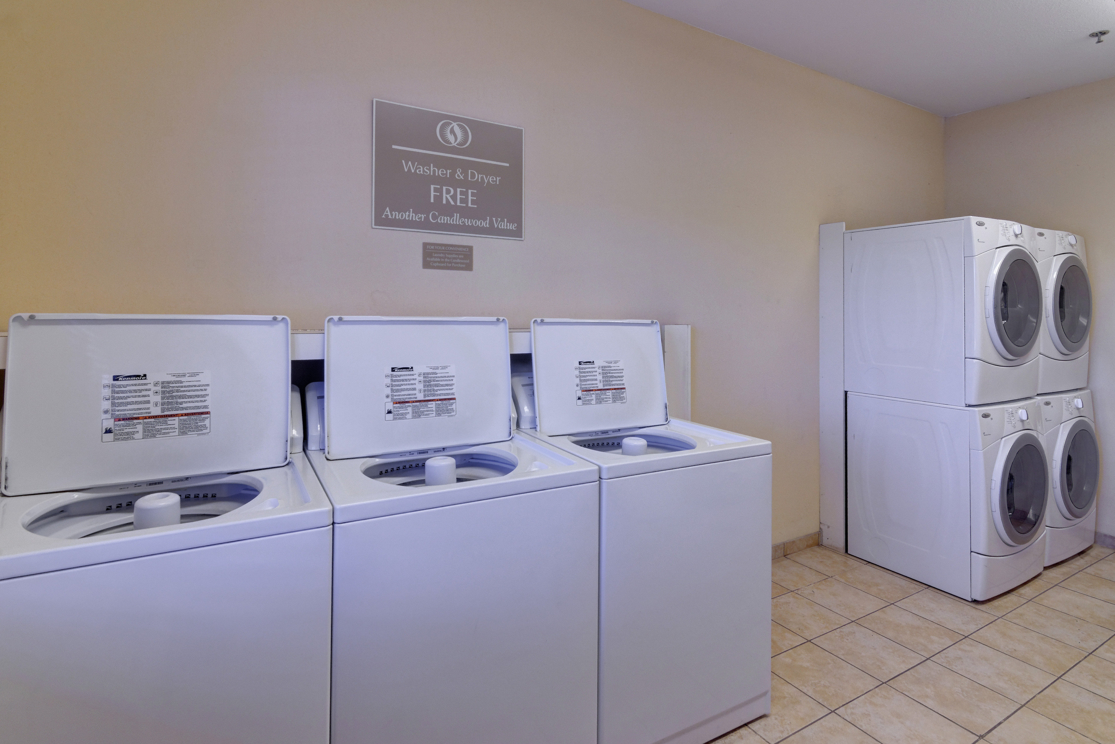 Candlewood Suites Enterprise 21/47