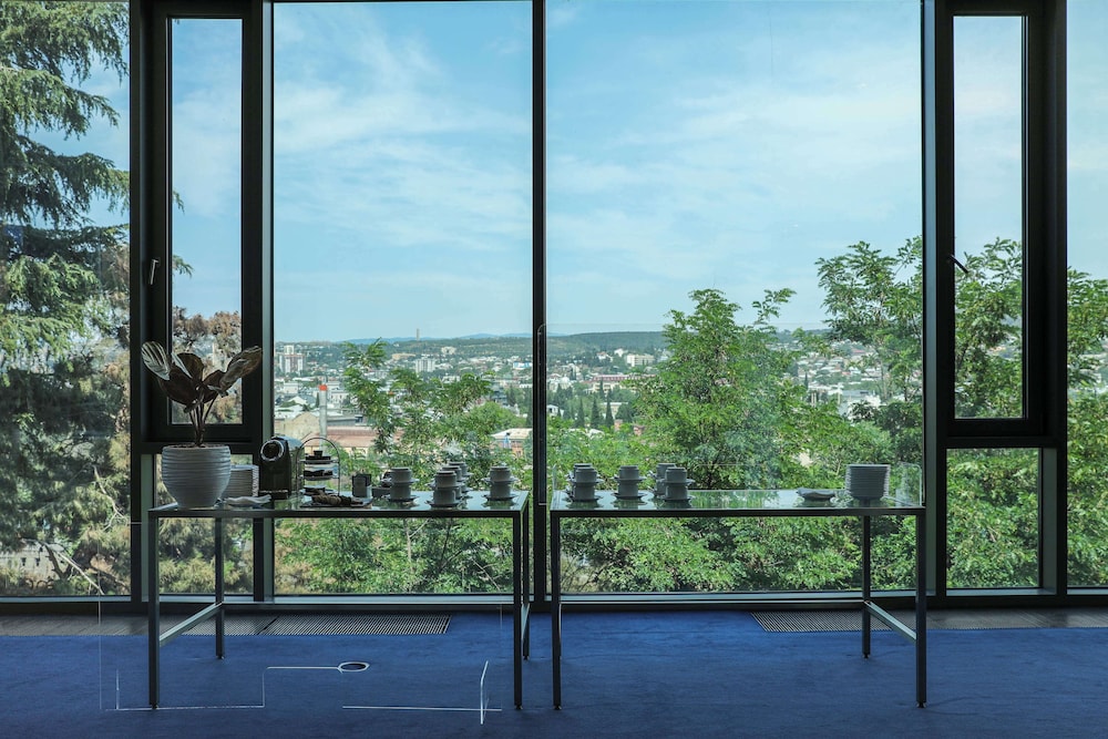 Radisson Blu Iveria 36/74