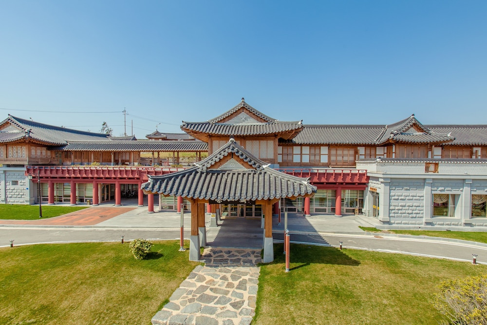 Youngsanjae Hanok Hotel 21/44
