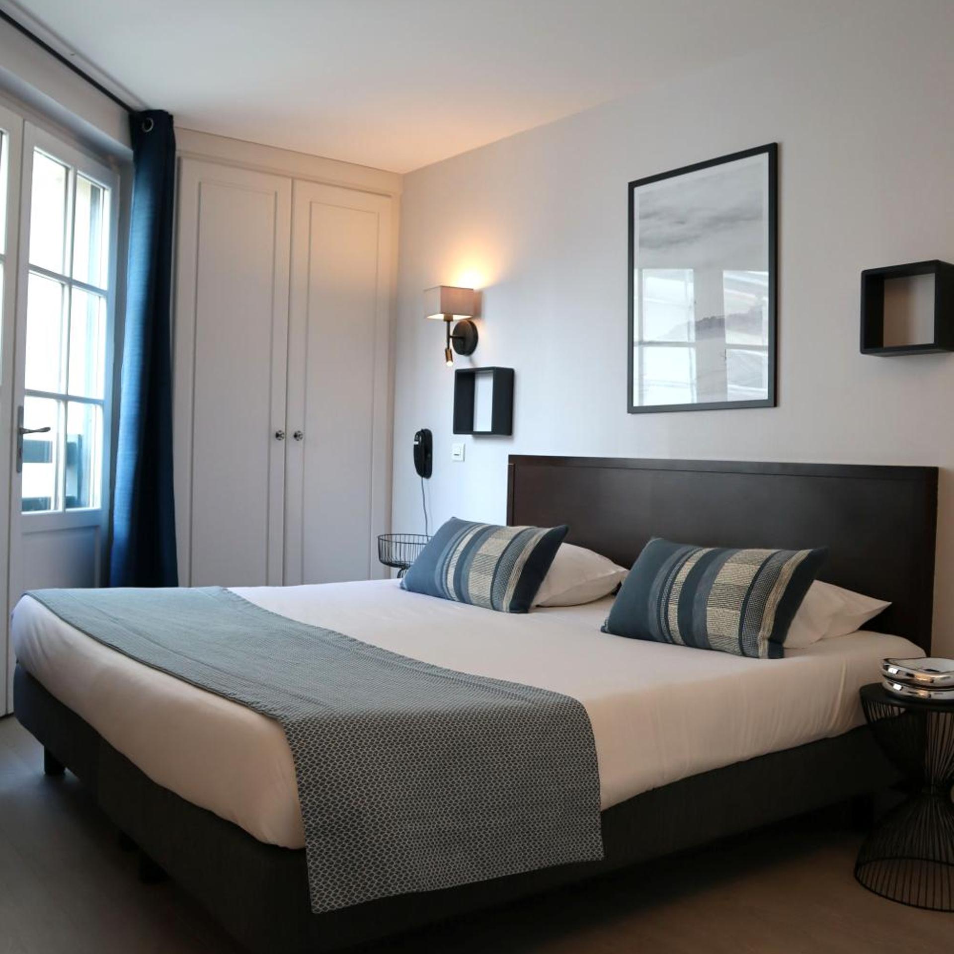 1 Bedroom, Apartment, Courtyard View