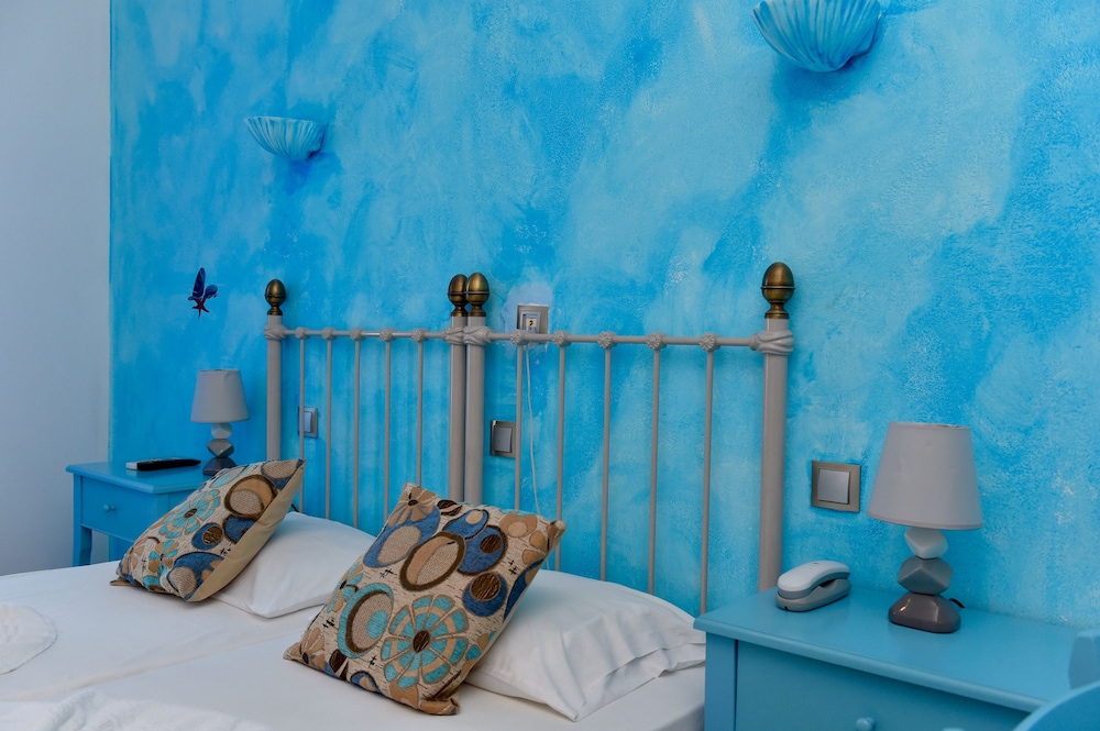 Afrodite Hotel 24/80