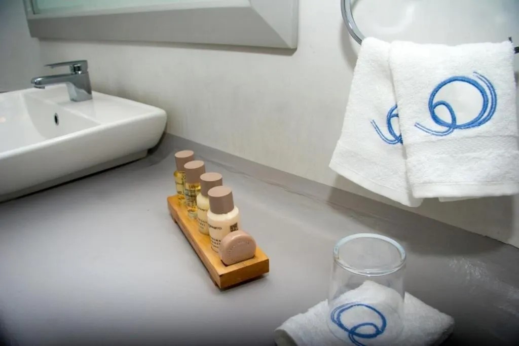 Executive, Suite