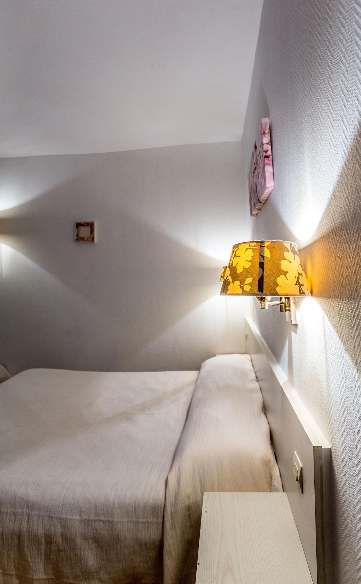 Victory Hotel Galou 24/42