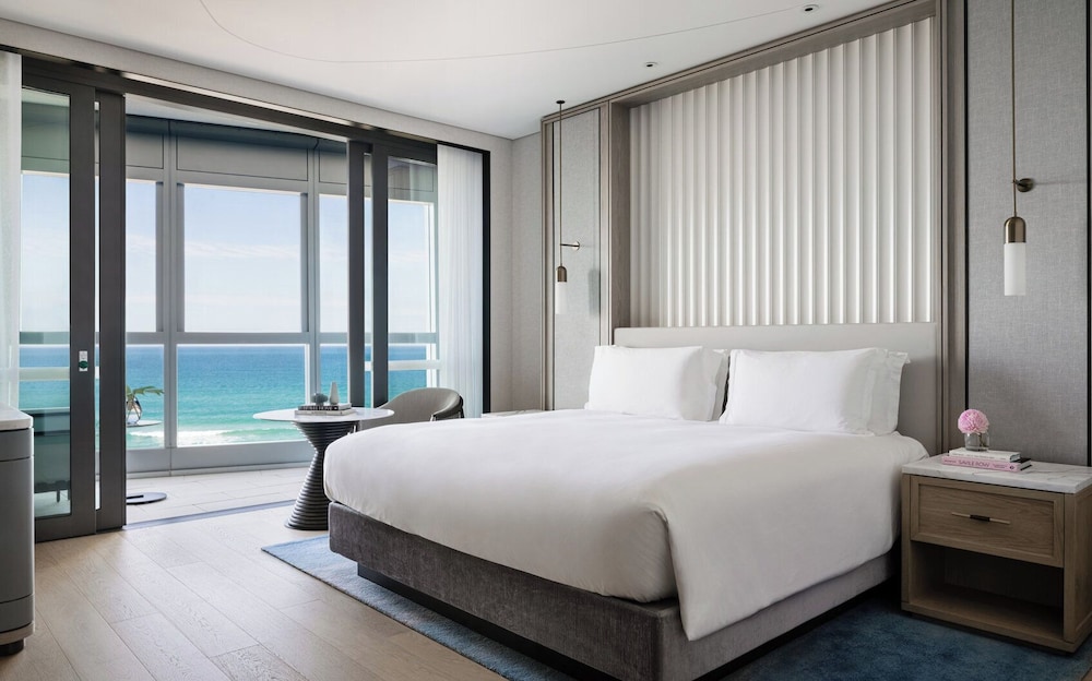 Ocean, Deluxe, King Bed