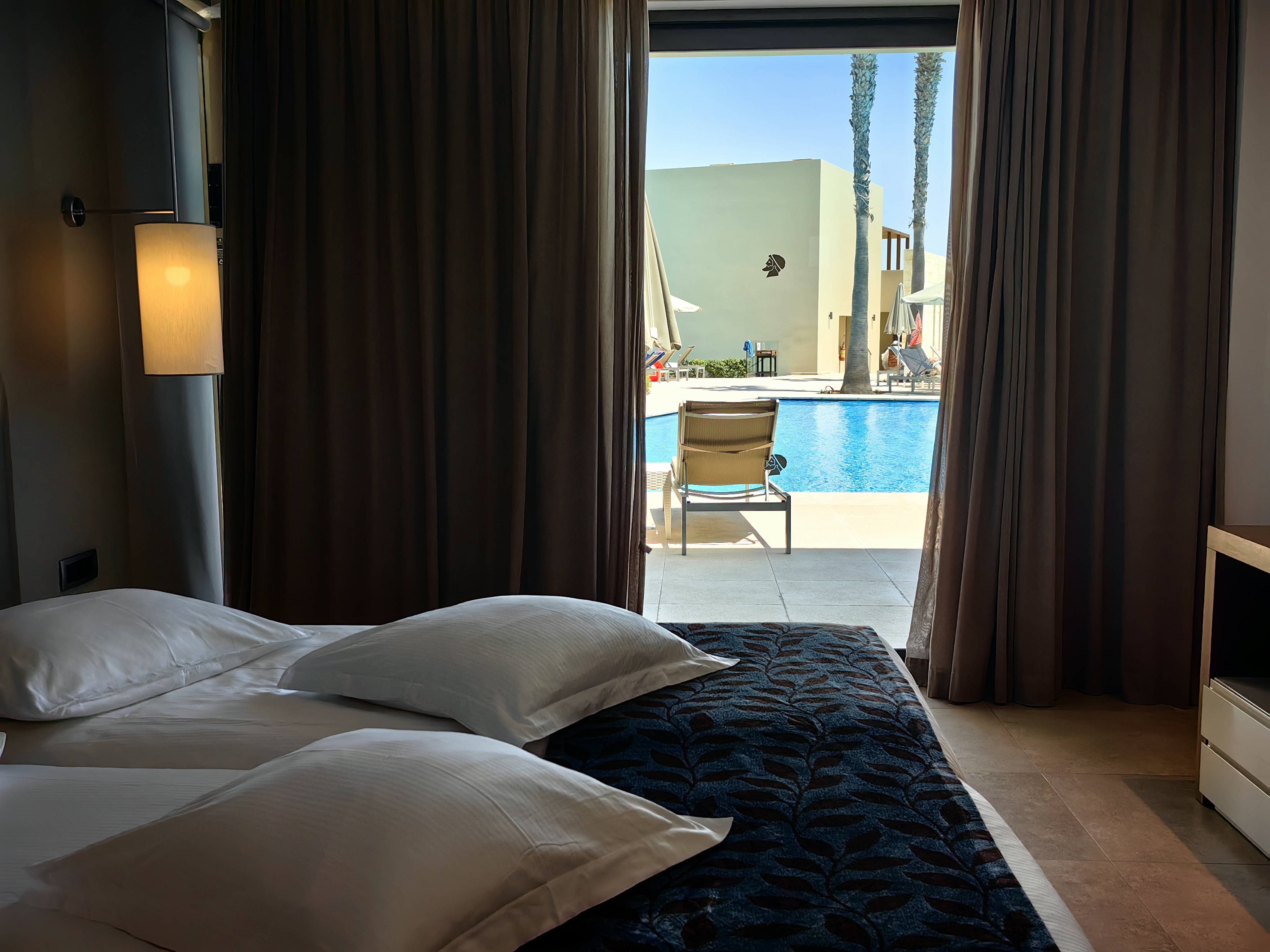 2 Bedrooms, Swim Up, Executive, Suite, Shared Pool