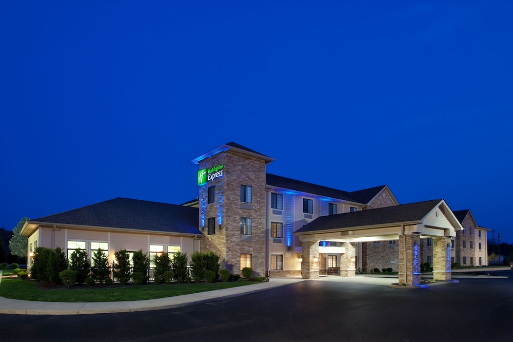 Holiday Inn Express Hocking Hills Logan 10/72