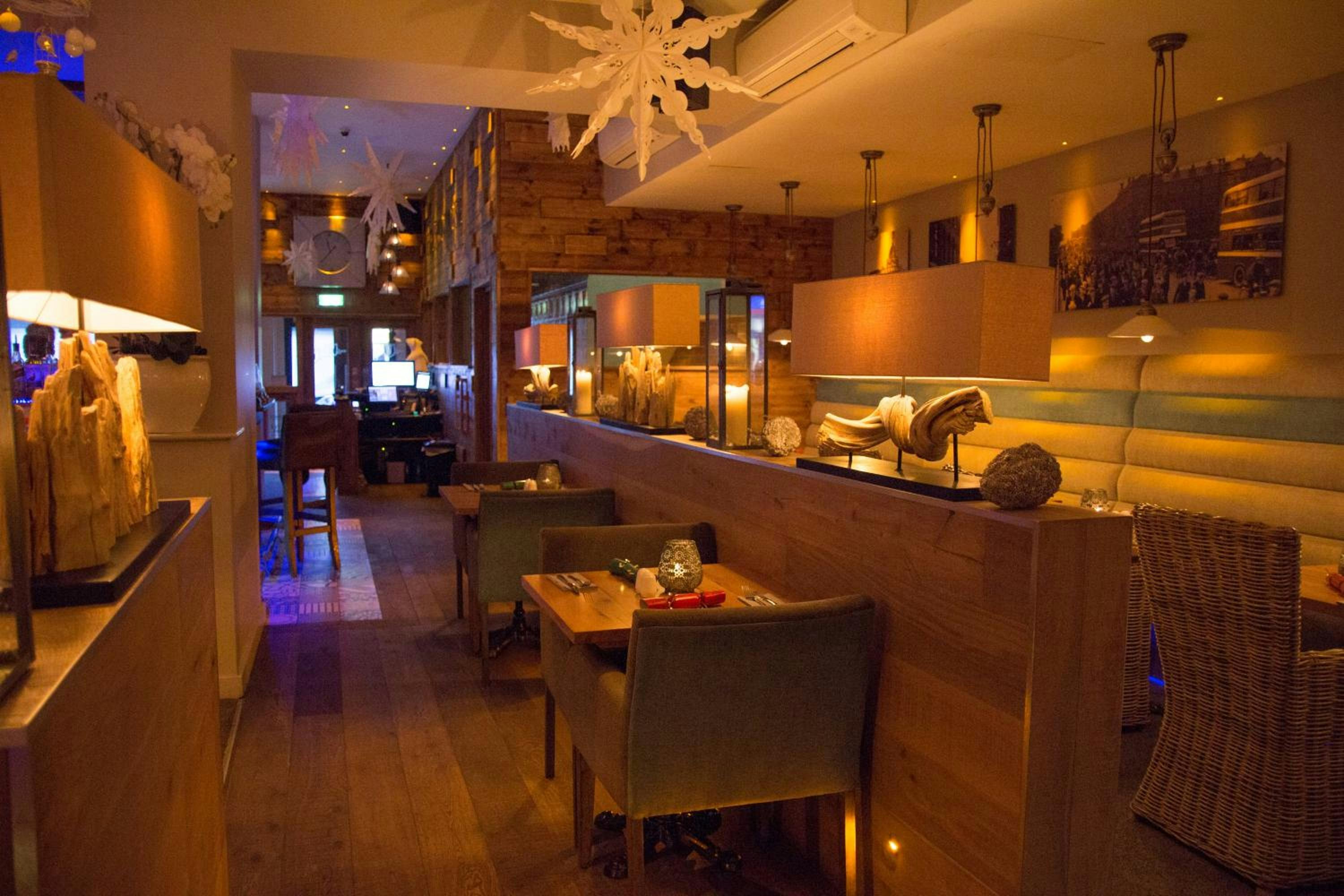 The Townhouse Bar Kitchen & Rooms 24/26