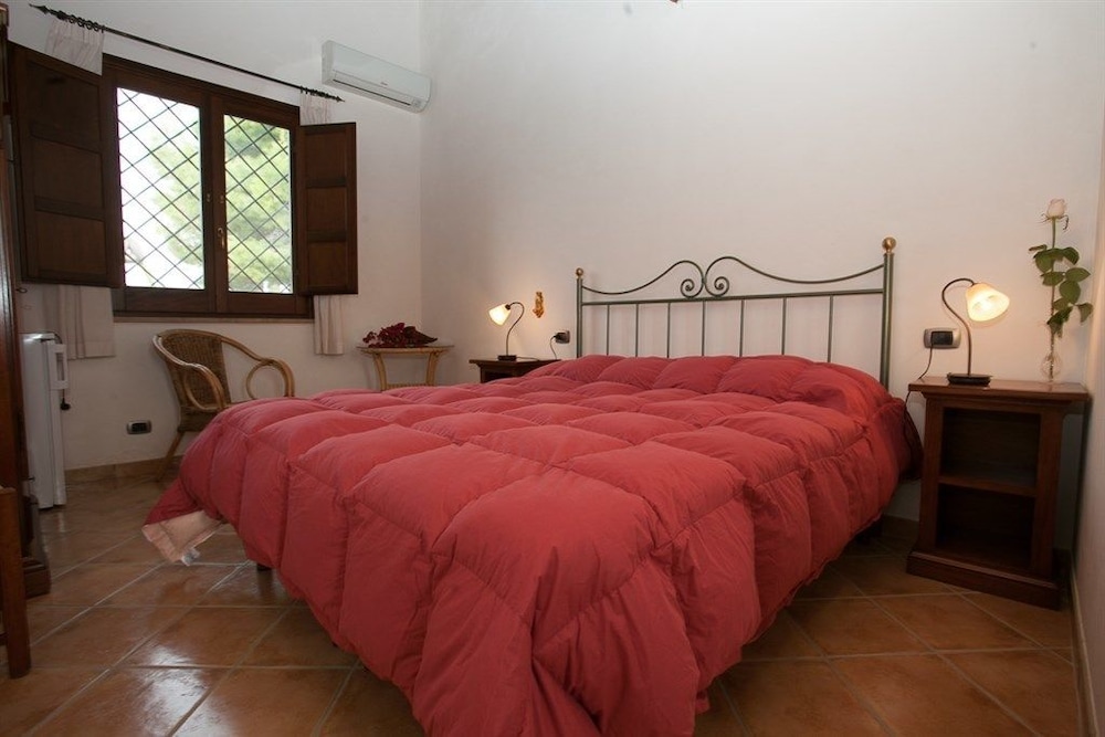 Agriturismo Baglio Donna Santa 3/48