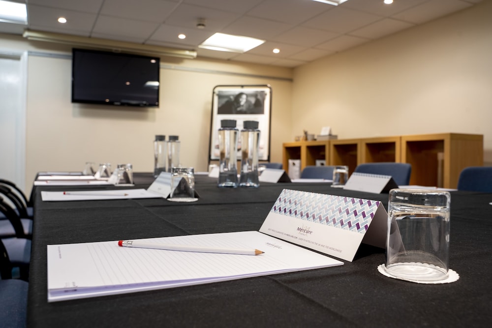 Mercure Cardiff North Hotel 37/50