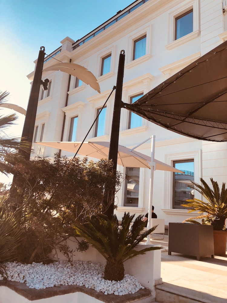 Kursaal Hotel 43/47