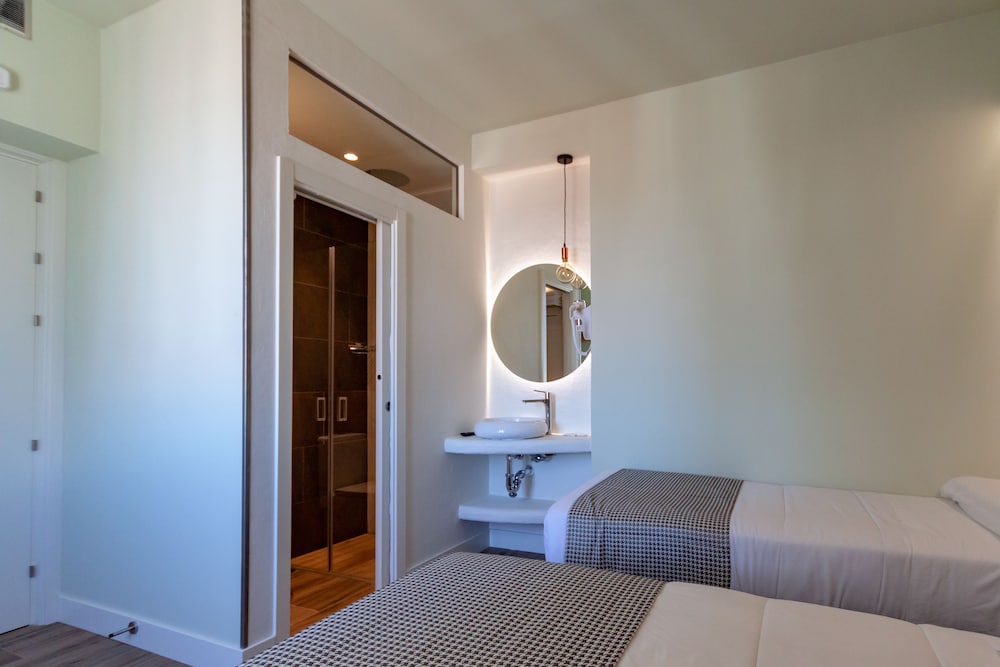 Hostal Charlotte 21/66
