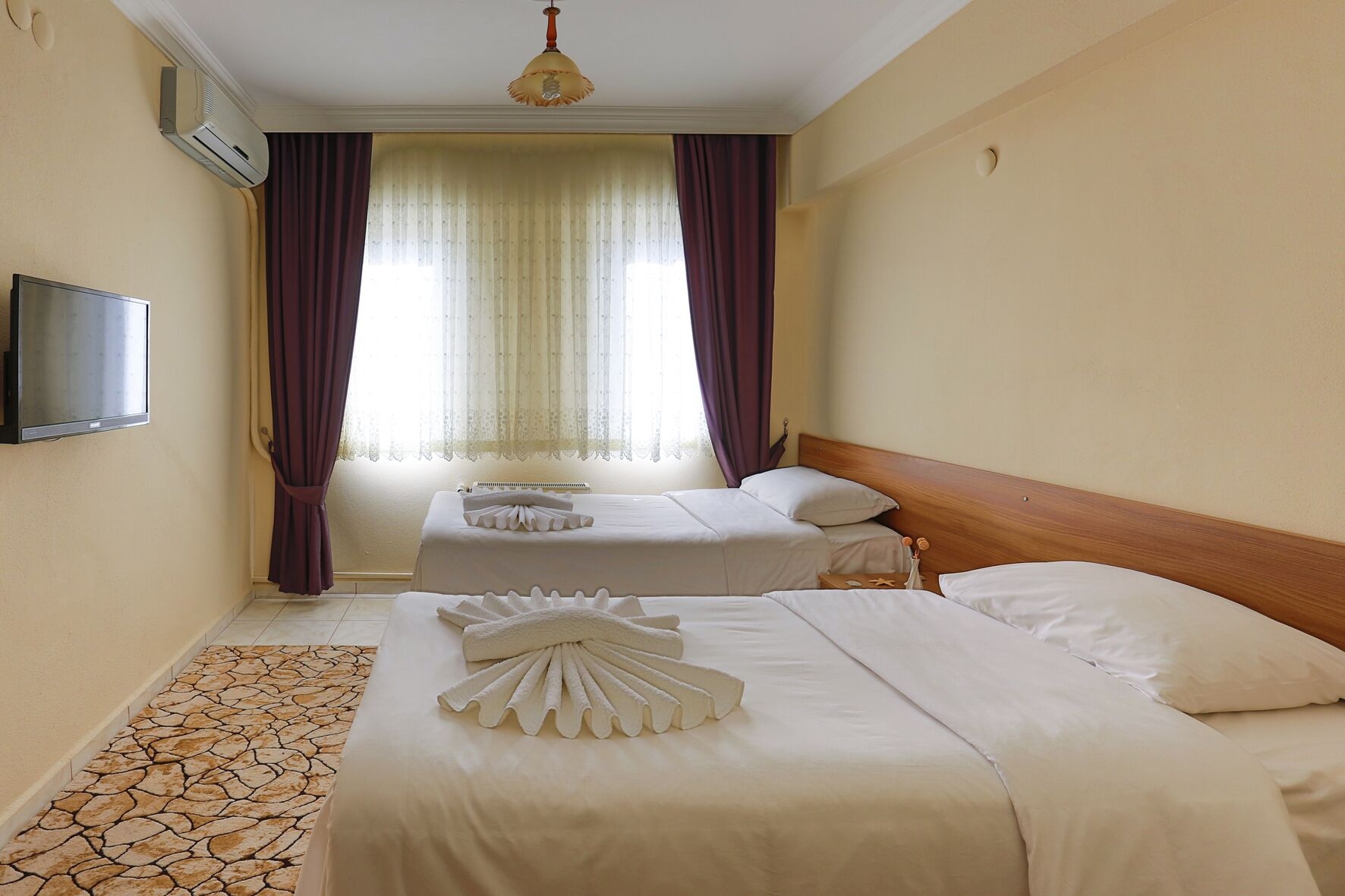 STANDARD, TWIN BEDS