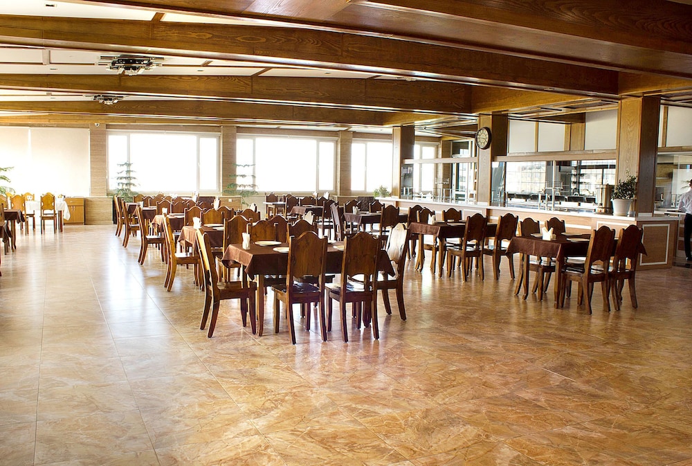 New City Hotel 24/31