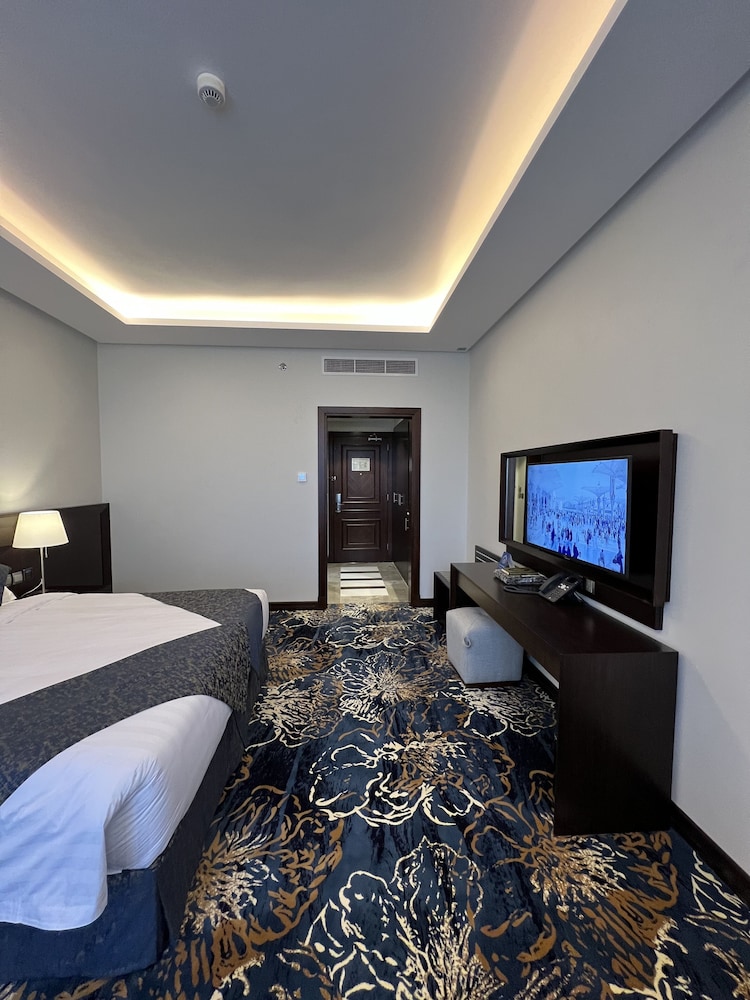 Zaha Taiba Hotel 12/21