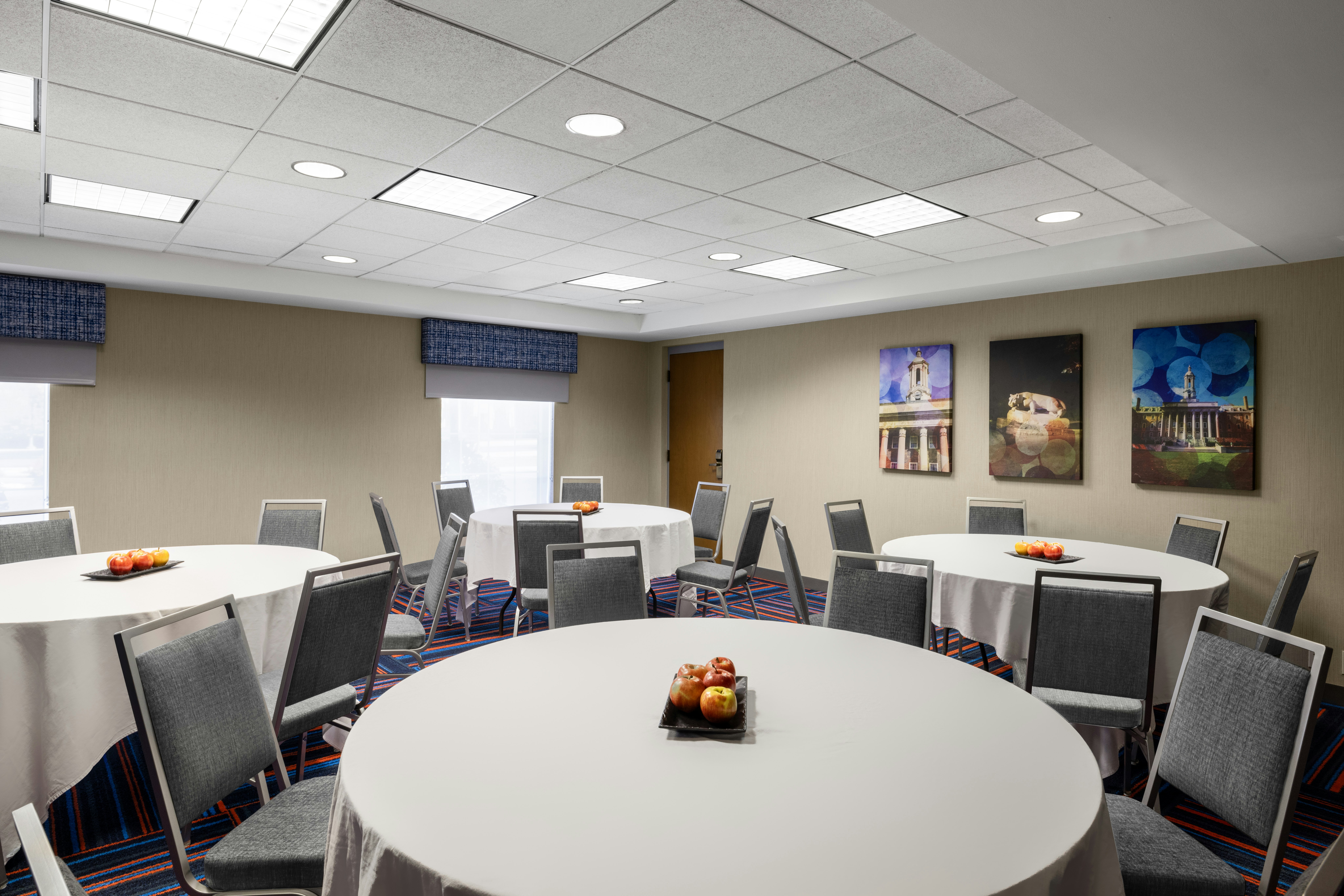 Hampton Inn & Suites State College At Williamsburg Square 11/15