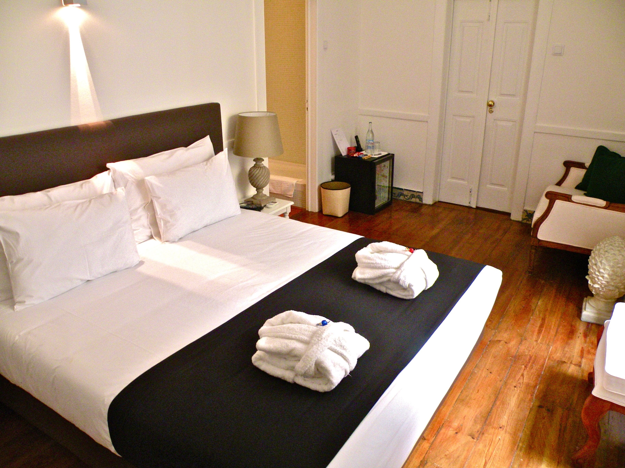 STANDARD, DOUBLE BED