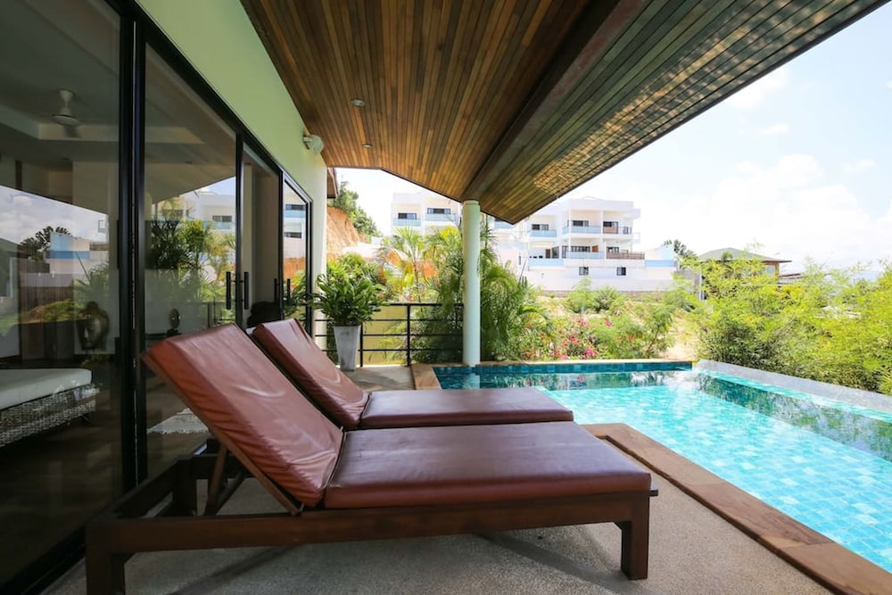 4 Bedroom Sea View Villa Suay Paap 18/40