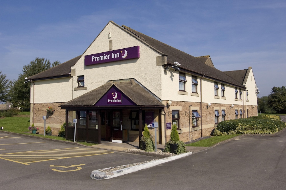Premier Inn Gloucester (Little Witcombe) 38/50