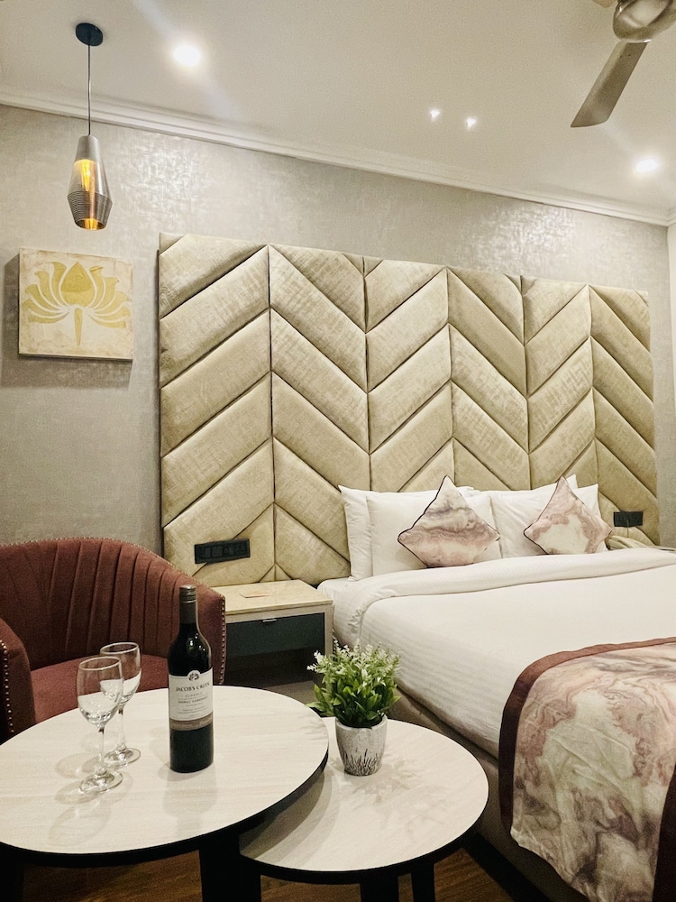 Amritara Surya, Mcleodganj 58/68